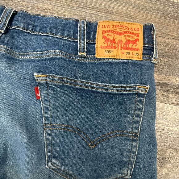 Levis 505 Red Tab Blue Mens 38x30 Straight Medium Wash Faded Front Denim‎ Jeans - Picture 4 of 11